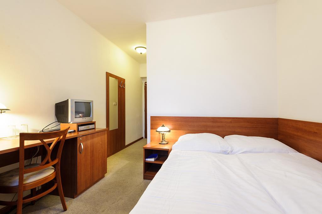 Otel Alexis 3*